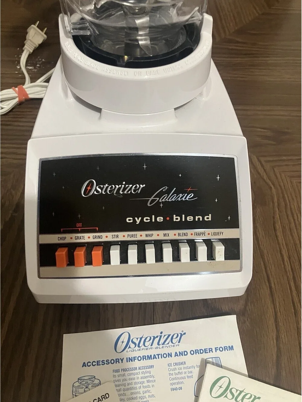 Vintage Osterizer Galaxie 10-Speed White Working Blender Plastic Pitcher 869-18R